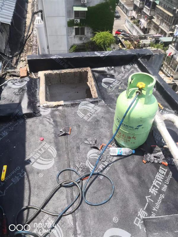 吴中附近专业卫生间楼顶阳光房漏水维修水管漏水维修