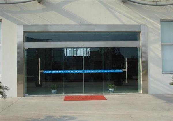 上海浦东新区玻璃门地弹簧更换维修地锁