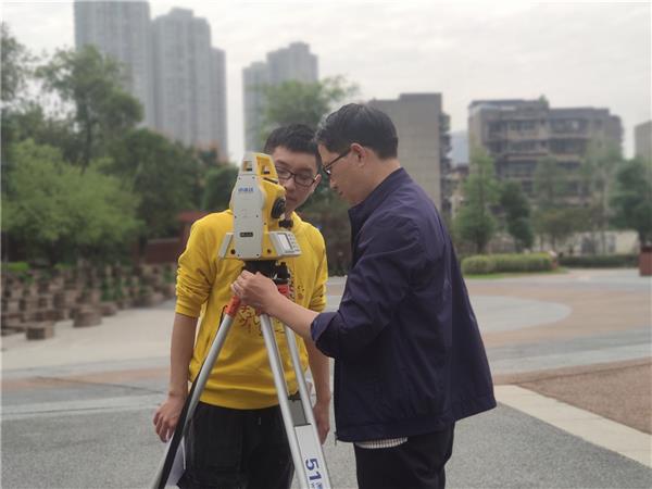 实战测量培训班学习工地放样放线