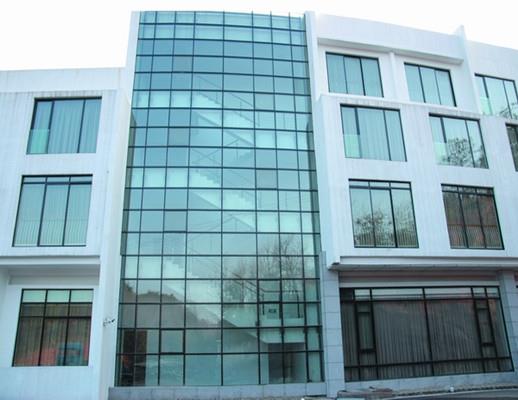 北京东城区东四安装中空玻璃更换幕墙大尺寸玻璃