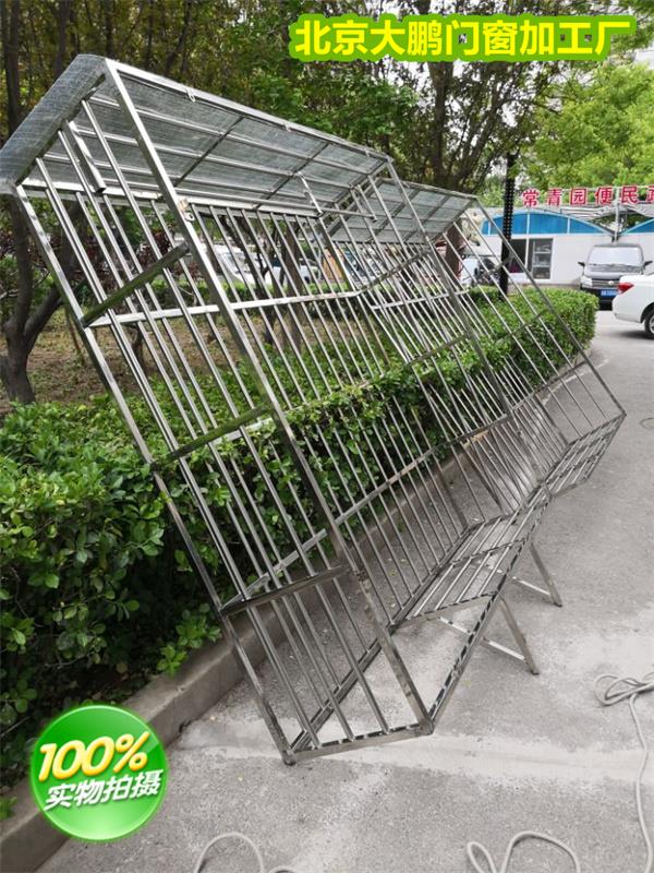 北京通州九棵树安装定做防盗门防盗窗安装阳台防护栏