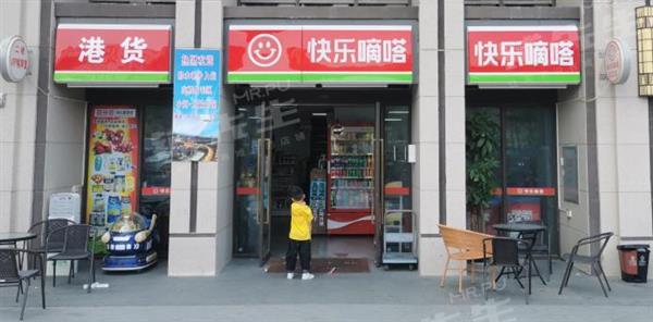 顺德龙江(快乐嘀嗒)社区首层商铺位置优越招牌明显