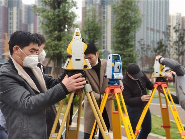 施工放样测量培训班学习地形测绘