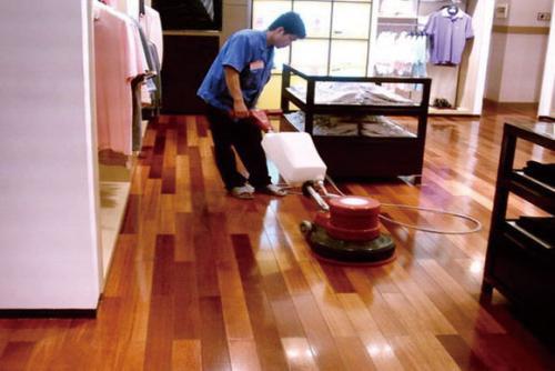 广州地板打蜡公司,地板彻底清洗,胶板板翻新