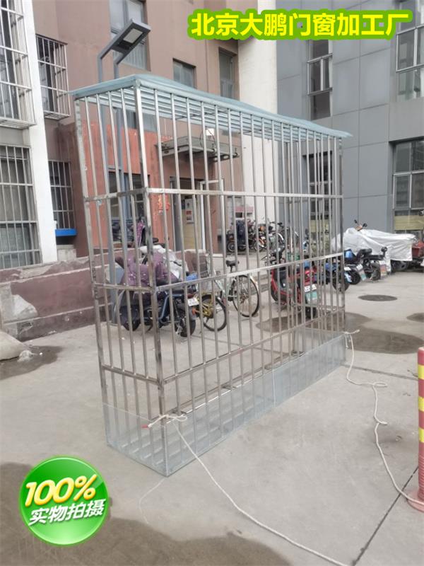北京顺义杨镇阳台断桥铝门窗护窗护栏安装围栏