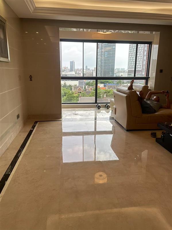 广州大理石打磨抛光结晶养护水磨石打磨抛光翻新硬化水​‌‌泥地打磨