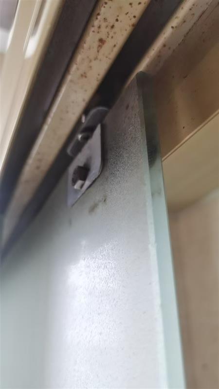 浴室移门维修6318上海5692维修巴斯曼淋浴房移门