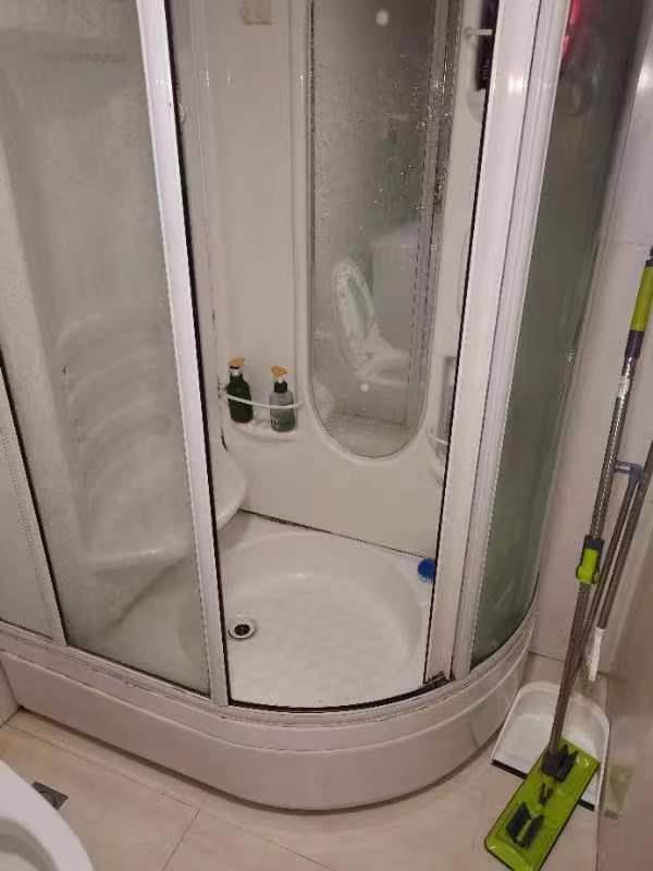 理想淋浴房维修6318上海5692维修浴室水龙头漏水