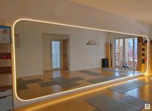 安装洗手台镜子 商场镜子工程