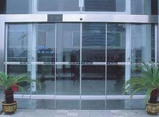 石景山古城维修玻璃门换门锁 快速换中空玻璃