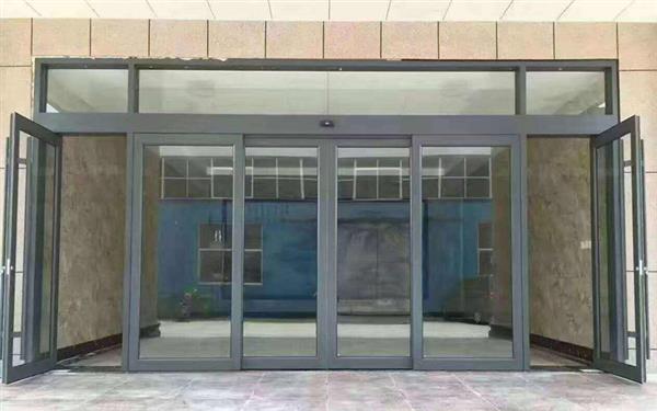 安装室内玻璃门,办公区玻璃隔断专业厂家