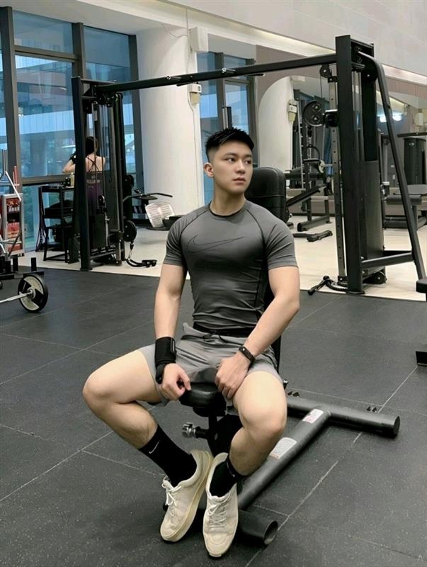 上海男按摩师 上海按摩男技师 上海男子按摩师 上海女士按摩