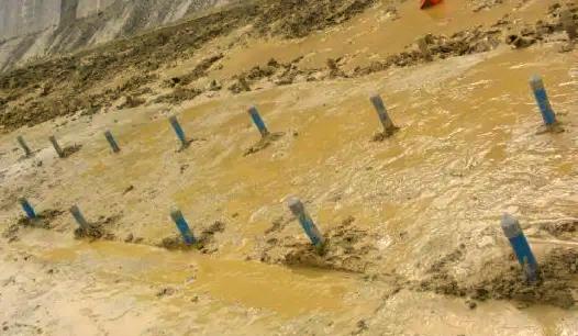 别墅改造加固,地基基础注浆加固,钢梁粘钢加固制作