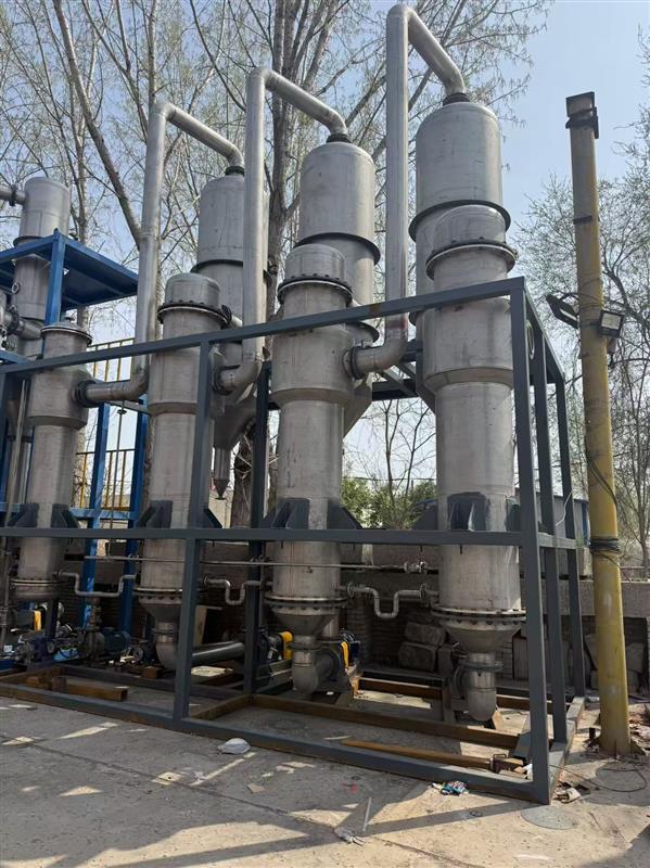 三效三吨撬装式2205强制循环蒸发器