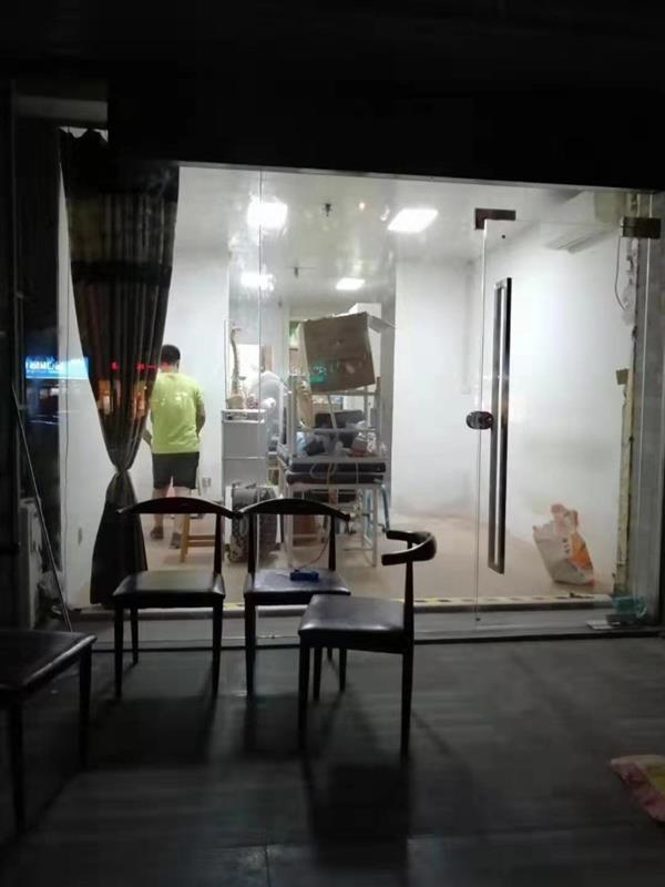 西安推拉门窗安装维修,更换玻璃配件