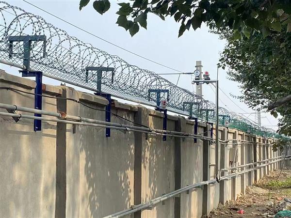 边防周界入侵探测器 电子围栏安防监控报警系统