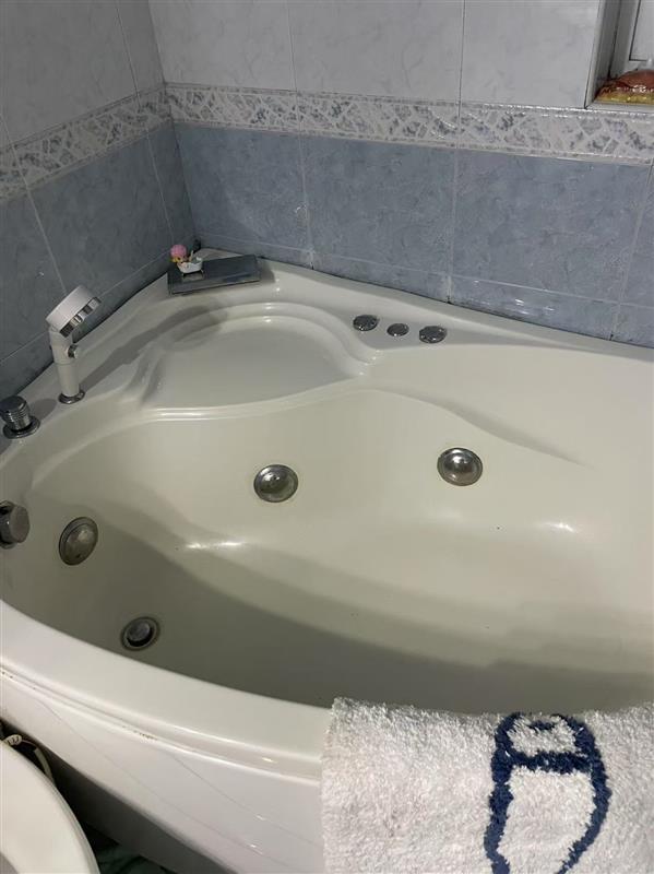 宝山区大场镇ORans欧路莎浴缸维修上海