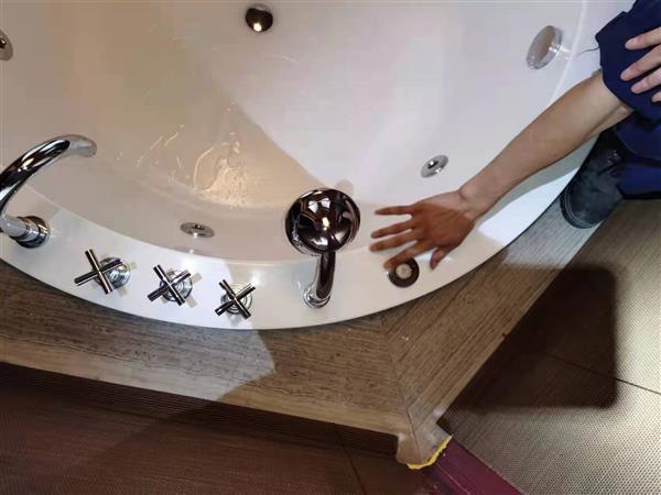 长宁区天山YMIR艺迪浴缸维修6318上海5692