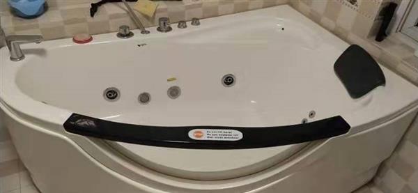 普陀桃浦Roca乐家浴缸维修6318上海5692
