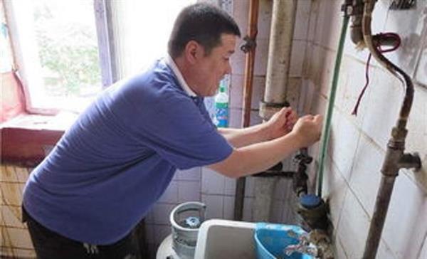 太原桃园路下水管查漏维修 下水道安装维修、铸铁管改换